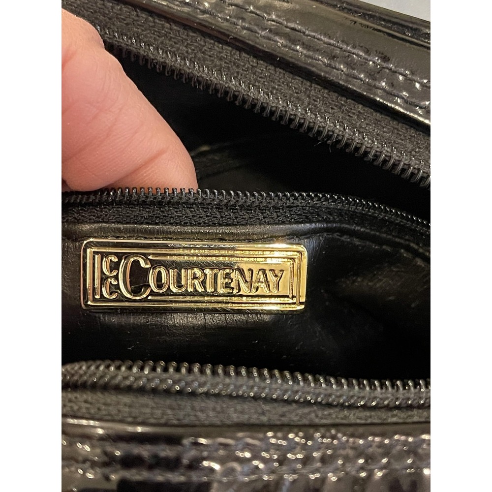 Vintage Courtenay Black Crossbody Leather Patent Purse Oval Chain Bag Korea - Picture 2 of 8